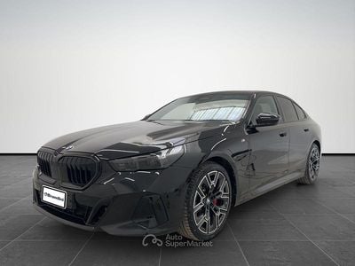 Nuova BMW 520 197 CV (144 kW) 2026 Black sapphire metallizzato Berlina
