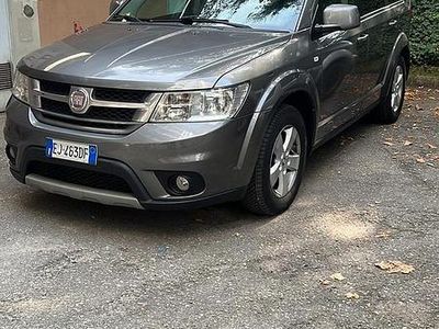 Usata Fiat Freemont 140 CV (102 kW) 2011 Grigio SUV