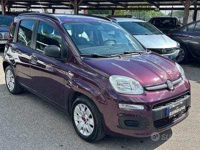 Begagnad Fiat Panda Lounge 75 HK (55 kW) 2014 Lila Halvkombi