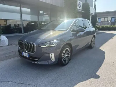 Usata BMW 218 Active Tourer Luxury Line 150 CV (110 kW) 2023 Sparkling copper grey metalliz Monovolume