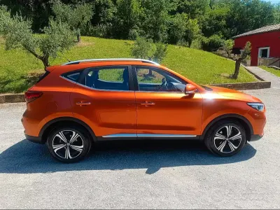 Usata MG ZS 106 CV (77 kW) 2023 SUV
