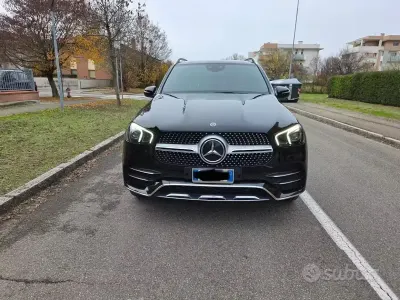 Usata Mercedes GLE300 Premium 245 CV (180 kW) 2020 Nero Station wagon