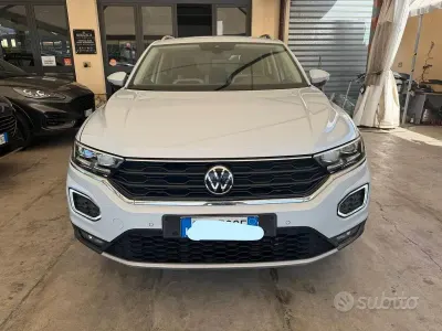 Usata VW T-Roc Advance 150 CV (110 kW) 2021 Grigio SUV