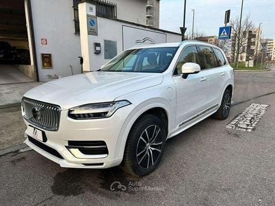 Usata Volvo XC90 Core 310 CV (228 kW) 2023 Cristal white perlato SUV