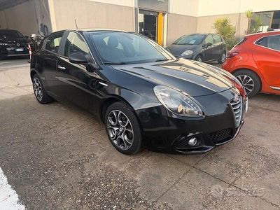 Usata Alfa Romeo Giulietta Distinctive 119 CV (87 kW) 2014 Nero Berlina