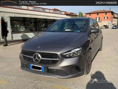 Usata Mercedes B200 Executive 150 CV (110 kW) 2023 Grigio Monovolume