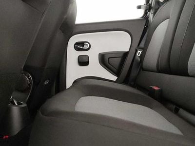 Usata Renault Twingo Equilibre 30 kW (42 CV) 2022 Nero Utilitaria