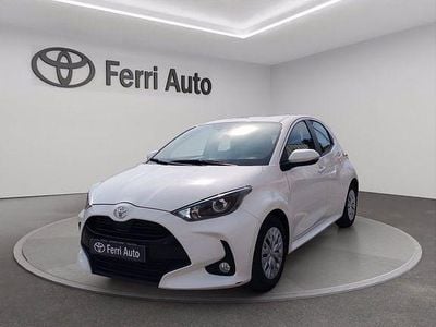 Usata Toyota Yaris Active 72 CV (52 kW) 2023 Bianco Utilitaria