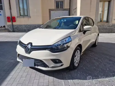 Usata Renault Clio IV 73 CV (53 kW) 2017 Berlina