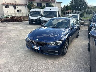 Usata BMW 320 Advantage 163 CV (119 kW) 2017 Blu Station wagon