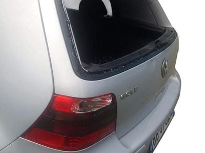 Usata VW Golf III 68 CV (50 kW) 1999 Grigio Berlina