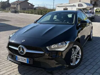 Usata Mercedes CLA180 Shooting Brake Executive 116 CV (85 kW) 2023 Nero Station wagon