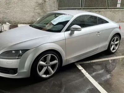 Second-hand Audi TT Ambiente 200 CP (147 kW) 2007 Argintiu Coupe