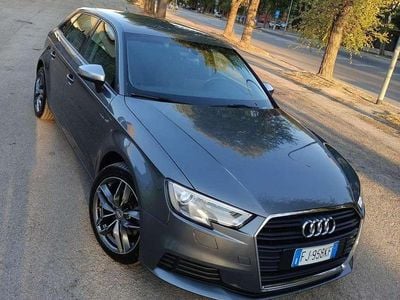 Usata Audi A3 Business 110 CV (80 kW) 2017 Grigio Berlina
