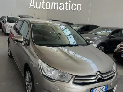 Usata Citroën C4 114 CV (83 kW) 2013 Oro Utilitaria