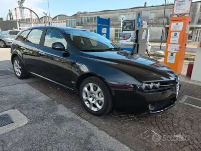 Usata Alfa Romeo 159 150 CV (110 kW) 2009 Nero Station wagon