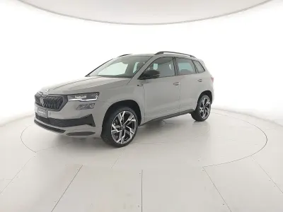 Usata Skoda Karoq SportLine 150 CV (110 kW) 2025 Grigio acciaio SUV