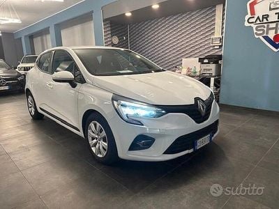 Begagnad Renault Clio V Business 101 HK (74 kW) 2020 Vit Sedan