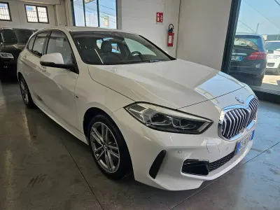 Usata BMW 118 M Sport 150 CV (110 kW) 2021 Bianco Utilitaria