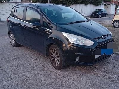 Nero Usata 2016 Ford B-MAX Titanium Monovolume | 6800 € (Buon prezzo)