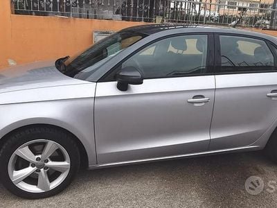 Usata Audi A1 Sportback 116 CV (85 kW) 2015 Grigio Utilitaria
