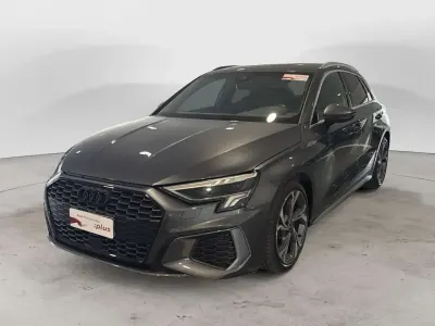 Usata Audi A3 S-Line 116 CV (85 kW) 2022 Grigio Berlina