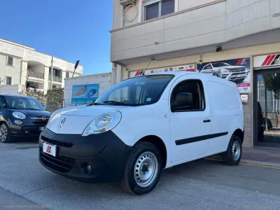 Usata Renault Kangoo 86 CV (63 kW) 2008 Bianco Monovolume