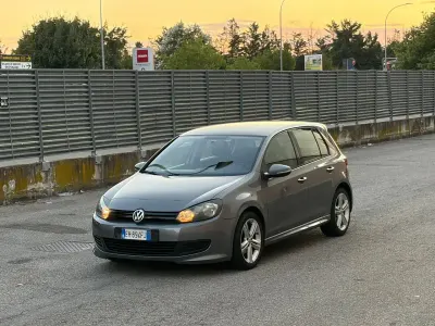 Usata VW Golf VI R-line 104 CV (76 kW) 2011 Argento Utilitaria