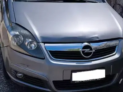 Usata Opel Zafira 120 CV (88 kW) 2007 Grigio Monovolume