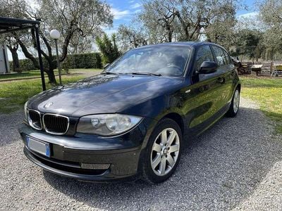 Usata BMW 118 143 CV (105 kW) 2010 Nero Utilitaria