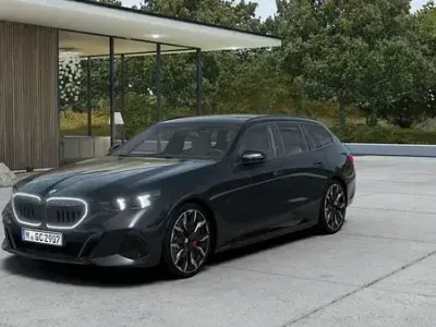 Nuova BMW 520 M Sport 197 CV (144 kW) 2026 Grigio Station wagon