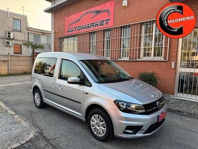 Usata VW Caddy Highline 102 CV (75 kW) 2017 Grigio Monovolume