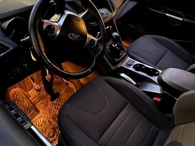 Usata Ford Kuga Titanium 120 CV (88 kW) 2016 Grigio SUV