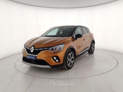 Usata Renault Captur Intens 160 CV (117 kW) 2021 Arancione metallizzato SUV