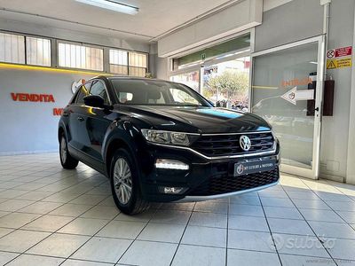 Usata VW T-Roc Style 116 CV (85 kW) 2019 Nero SUV