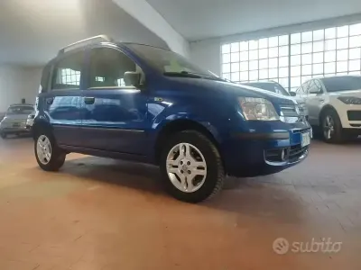 Begagnad Fiat Panda Dynamic 60 HK (44 kW) 2009 Blå Halvkombi