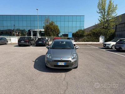 Usata Fiat Punto Evo Dynamic 69 CV (50 kW) 2011 Blu Utilitaria
