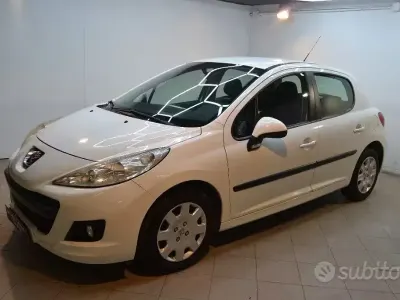 Usata Peugeot 207 Sport 73 CV (53 kW) 2009 Bianco Berlina