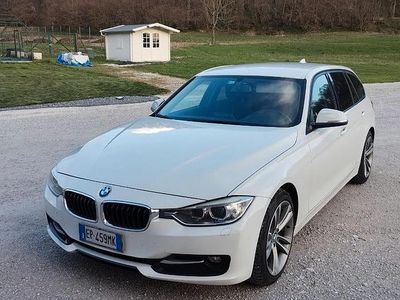 Usata BMW 320 Sport Line 184 CV (135 kW) 2013 Bianco Station wagon