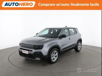Begagnad Jeep Avenger 101 HK (74 kW) 2025 Grå SUV