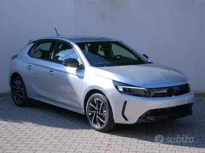 Usata Opel Corsa 101 CV (74 kW) 2025 Grigio Utilitaria