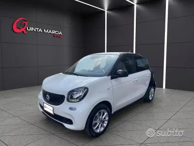 Usata Smart ForFour 71 CV (52 kW) 2018 Bianco Utilitaria