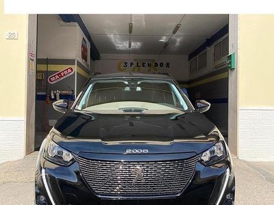 Usata Peugeot 2008 Allure 130 CV (95 kW) 2022 Nero SUV