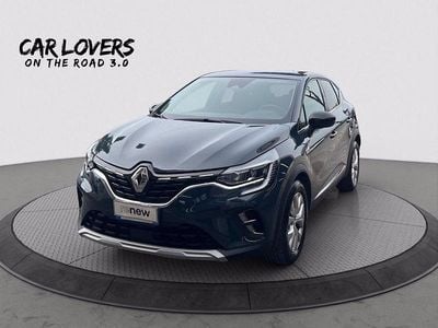 Blu scuro Usata 2022 Renault Captur Intens SUV | 17.990 € (Buon prezzo)