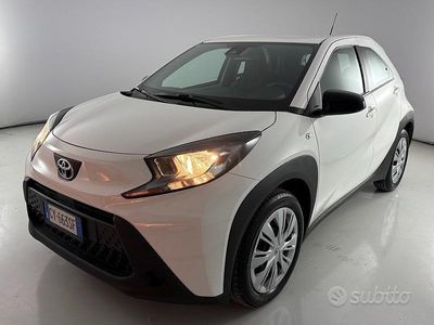 Usata Toyota Aygo X Active 72 CV (52 kW) 2025 Bianco SUV