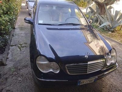 Mercedes C200
