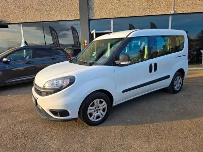 Usata Fiat Doblò 95 CV (69 kW) 2020 Bianco Monovolume