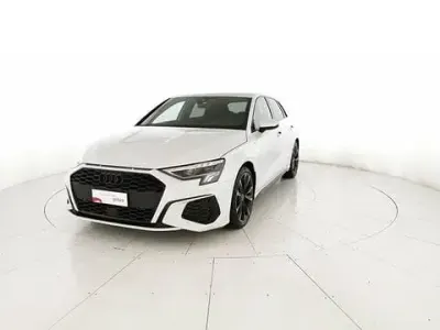 Usata Audi A3 Sportback S-Line 150 CV (110 kW) 2022 Bianco Utilitaria