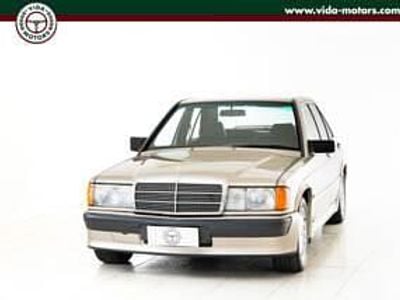 Usata Mercedes 190 185 CV (136 kW) 1988 Argento Berlina