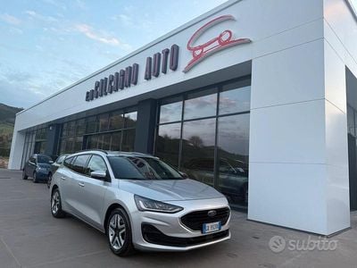 Usado Ford Focus Business Edition 120 HP (88 kW) 2022 Cinzento Carrinha